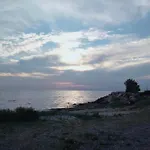 6 Person In *